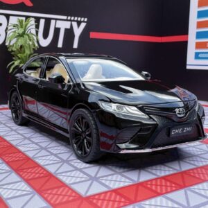 Toyota Camry 1:24 Scale Diecast Collectible Model