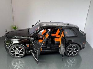 Rolls Royce Cullinan 1:20 Scale Diecast Collectors Model IMG 6871 scaled 1