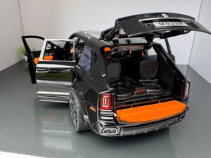 Rolls Royce Cullinan 1:20 Scale Diecast Collectors Model IMG 6872 scaled 1