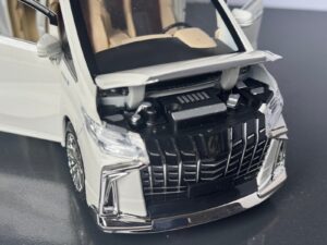 Toyota Alphard 1:24 Scale IMG 7051 scaled 1