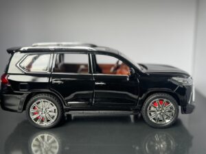 Lexus LS570 1:24 Scale IMG 7064 scaled 1