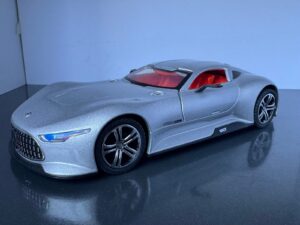 Mercedes Benz GTR 1:24 Scale Diecast Collectors Model IMG 7477 scaled 1