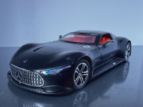 Mercedes Benz GTR 1:24 Scale Diecast Collectors Model