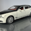 Bentley Mulsane 1:24 Scale Diecast Collectors Model