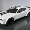 Dodge Challenger Hellcat 1:24 Scale Diecast Collectors Model
