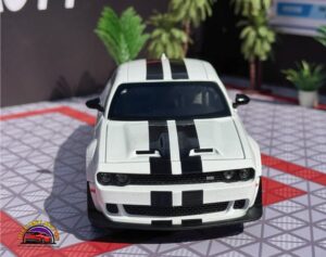 1:24 Scale Dodge Challenger Hellcat  Diecast Highly  Collectible Model