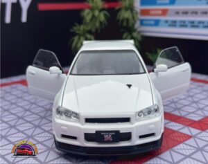 Nissan GT Skyline 1:24 Scale Diecast Collectible Model 6 2