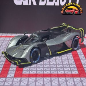 1:24 Scale Aston Martin Valkyrie Highly Collectible Diecast Model