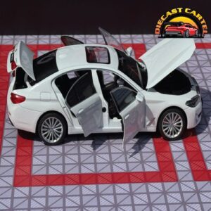 BMW 530Li in White 10