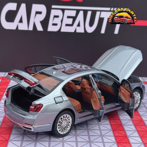 1:24 Scale BMW 760Li Diecast Highly Collectible Model Bmw 760Li in Silver 13