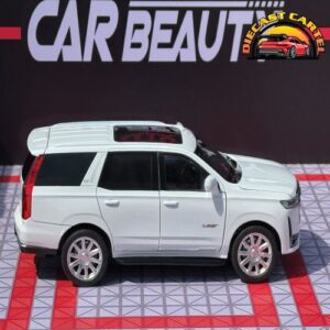 Cadillac Escalade in White 7