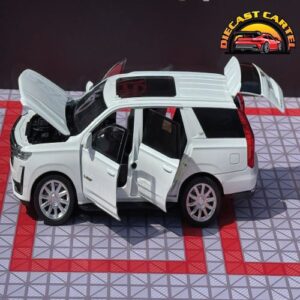 Cadillac Escalade in White 9