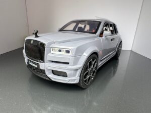 Rolls Royce Cullinan 1:20 Scale Diecast Collectible Model IMG 6880 scaled 1