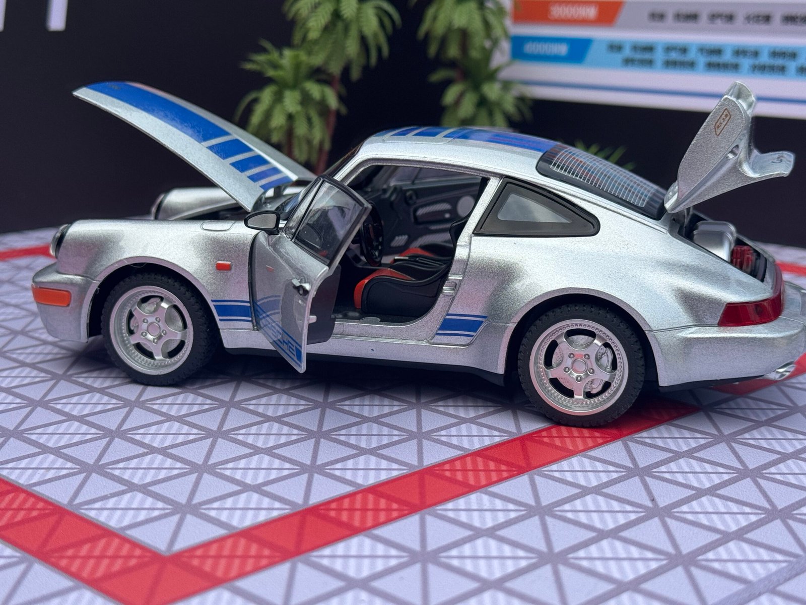 Porsche 911 1:24 Scale Diecast Collectible Model IMG 8523 scaled 1