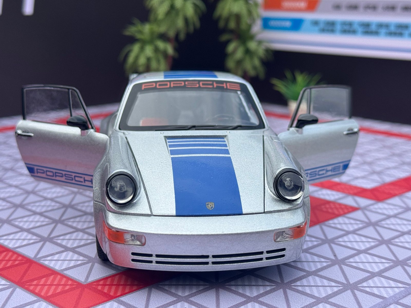 Porsche 911 1:24 Scale Diecast Collectible Model IMG 8524 scaled 1