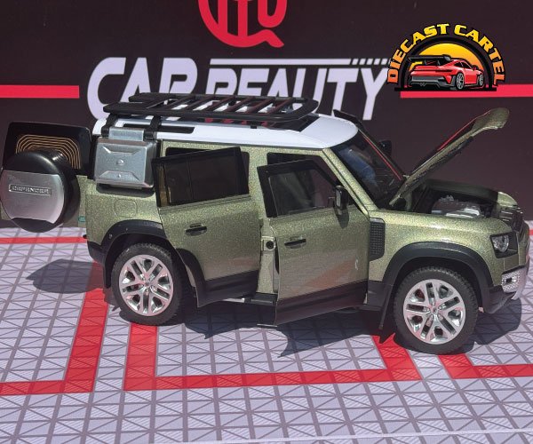 1:18 Scale Land Rover Defender 110 Green Diecast Model SUV Collectible Display Land Rover Defender Green 10