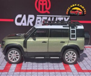 1:18 Scale Land Rover Defender 110 Green Diecast Model SUV Collectible Display Land Rover Defender Green 7
