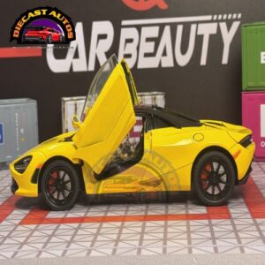 McClaren 720s in Yellow 8