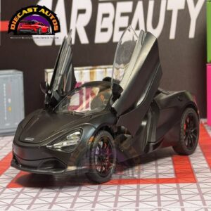 McLaren 720s in MATT Black 8