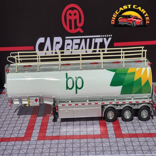 1:24 Scale Mercedes Benz Actros BP Truck Diecast Highly Collectible Model Mercedes Benz Actros BP Truck 4