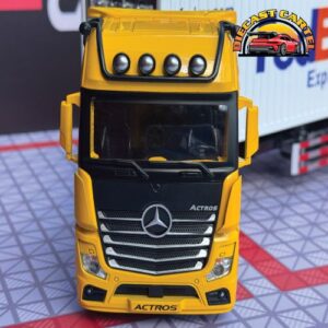 Mercedes Benz Actros DHL Truck 3