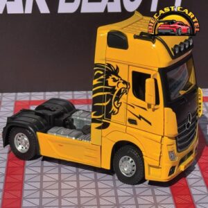 1:24 Scale Mercedes Benz Actros Truck Diecast Highly Collectible Model Mercedes Benz Actros in Yellow 3