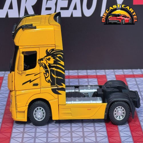 1:24 Scale Mercedes Benz Actros Truck Diecast Highly Collectible Model Mercedes Benz Actros in Yellow 7