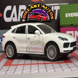 Porsche Cayanne in White 3