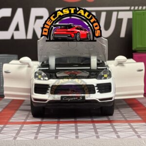 Porsche Cayanne in White 5
