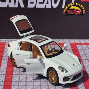 Porsche Panamera in white 14
