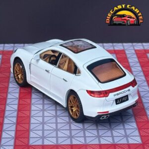Porsche Panamera in white 4
