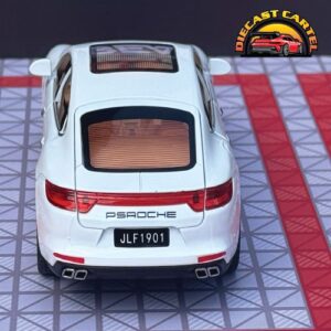 Porsche Panamera in white 5