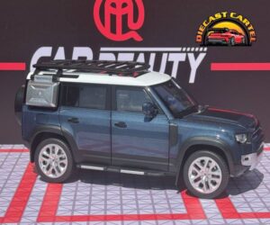 1:18 Scale Land Rover Defender 110 Blue Diecast Model SUV Collectible Display Range Rover Defender in Blue 3