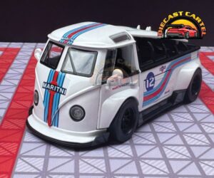 VW Camper in White 9