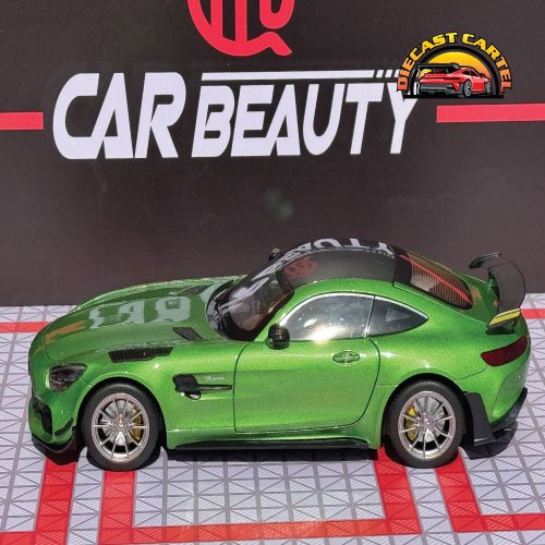 1:18 Scale Mercedes Benz AMG GTR Diecast Highly Collectible Model mercedes AMG GTR in Green 3