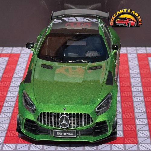 1:18 Scale Mercedes Benz AMG GTR Diecast Highly Collectible Model mercedes AMG GTR in Green