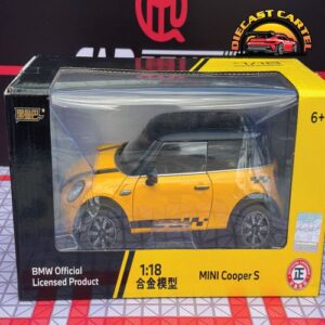 mini Cooper in Yellow 13