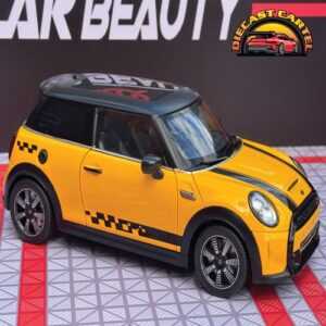mini Cooper in Yellow 3
