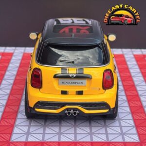 mini Cooper in Yellow 5